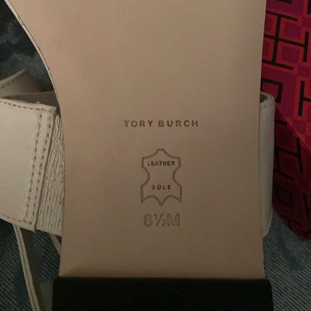 TORY BURCH Eleanor Thong Toe Logo Sandals GOAT LEATHER/Light cream size 8 - Picture 9 of 10